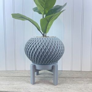 Indoor Flower Pot, The Kio Planter Pot, Flower Pot, Planter Tray and Stand